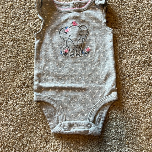 Baby Girl Size 0-3 Month Clothes - Picture 3 of 8